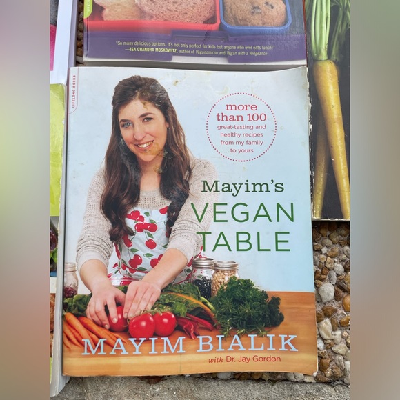 Lot Of 5 Assorted Vegan Cookbooks - Picture 4 of 11
